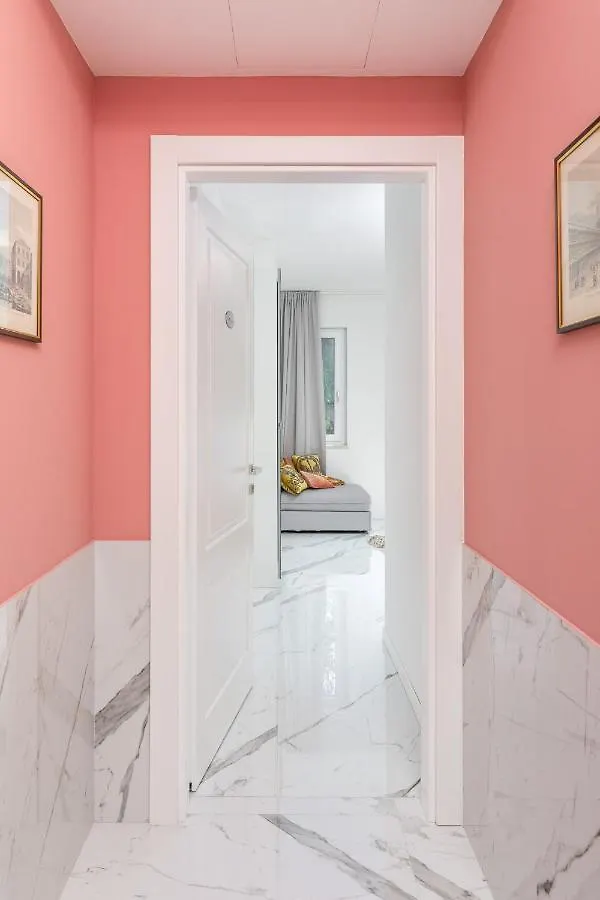 Ca' Dei Cedri Otel Mestre Konukevi